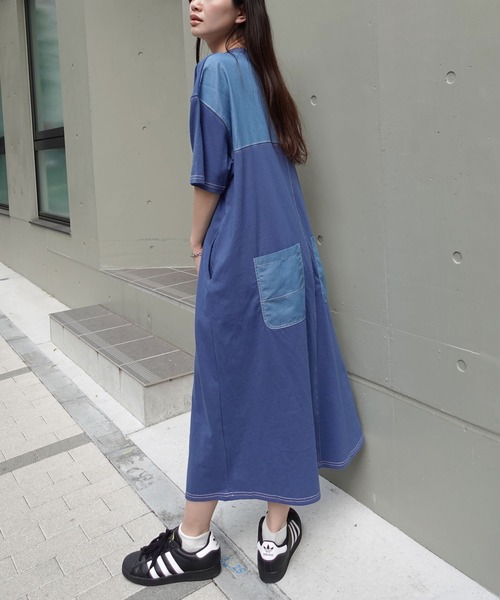 CORNERS(コーナーズ)の「配色ステッチオーバーサイズ半袖Tシャツワンピース(ワンピース・レディース・チャコールグレー/グレイッシュベージュ/イエロー/ネイビー/ブルー/ブラック・FREE)」の9枚目の写真