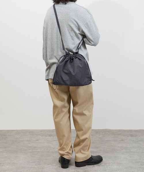 SLOW（スロウ）の「SLOW スロウ / span nylon-red cross shoulder 撥水スパンナイロンレッドクロスショルダーバッグ / 586S136P（ショルダーバッグ・メンズ・ベージュ/パープル/ブラック/グレー・FREE）」の19枚目の写真