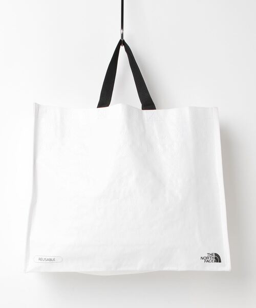 THE NORTH FACE(ザノースフェイス)の「【THE NORTH FACE】ノースフェイス SHOPPER BAG ホワイトレーベル ショッパーバッグ Mサイズ(トートバッグ・レディース・ホワイト・M)」の2枚目の写真