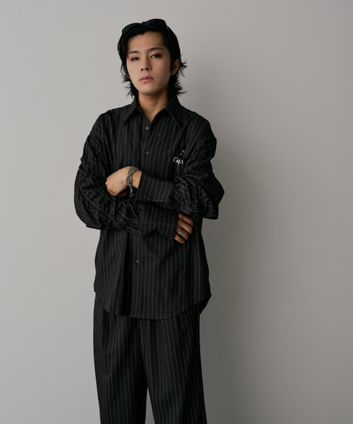 INTER FACTORY（インターファクトリー）の「CEZNA - アームシャーリングストライプシャツ - made in INTER FACTORY（シャツ/ブラウス・メンズ・ブラック/グレー・MEDIUM/LARGE）」の15枚目の写真