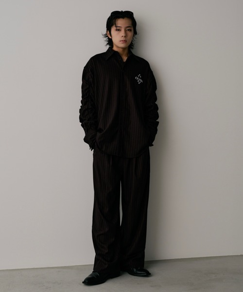 INTER FACTORY（インターファクトリー）の「CEZNA - アームシャーリングストライプシャツ - made in INTER FACTORY（シャツ/ブラウス・メンズ・ブラック/グレー・MEDIUM/LARGE）」の6枚目の写真