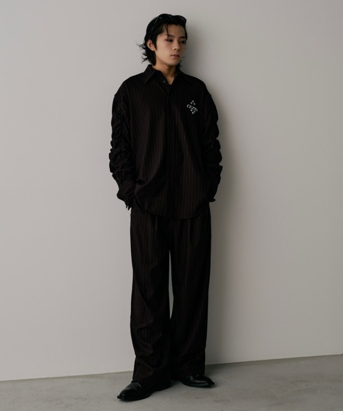 INTER FACTORY（インターファクトリー）の「CEZNA - アームシャーリングストライプシャツ - made in INTER FACTORY（シャツ/ブラウス・メンズ・ブラック/グレー・MEDIUM/LARGE）」の7枚目の写真