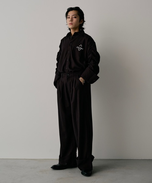 INTER FACTORY（インターファクトリー）の「CEZNA - アームシャーリングストライプシャツ - made in INTER FACTORY（シャツ/ブラウス・メンズ・ブラック/グレー・MEDIUM/LARGE）」の9枚目の写真