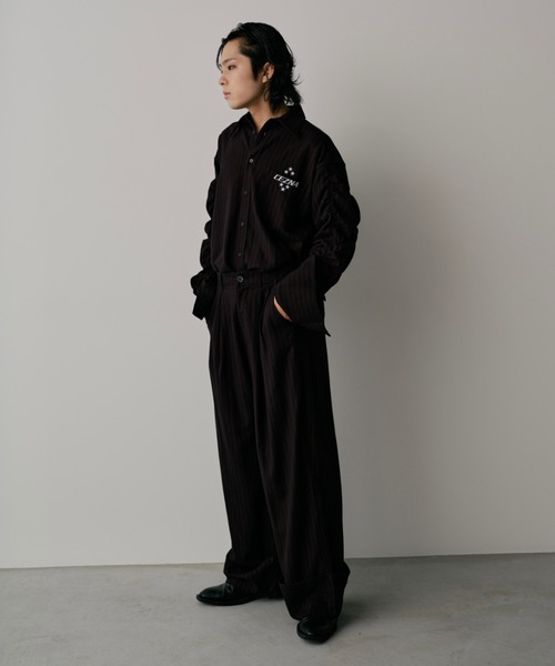 INTER FACTORY（インターファクトリー）の「CEZNA - アームシャーリングストライプシャツ - made in INTER FACTORY（シャツ/ブラウス・メンズ・ブラック/グレー・MEDIUM/LARGE）」の10枚目の写真