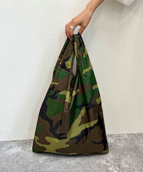 fredy emue（フレディエミュ）の「【Drifter/ドリフター】 POCKETABLE TOTE（トートバッグ・レディース・グリーン系その他3/ブラック・FREE）」の5枚目の写真