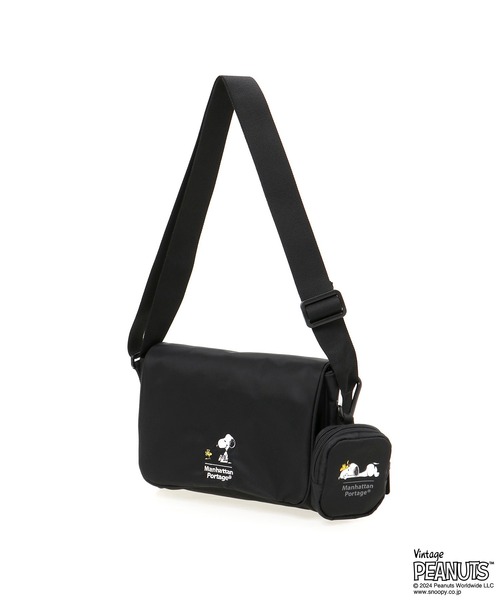Manhattan Portage（マンハッタンポーテージ）の「Whitehall Shoulder Bag PEANUTS FW2024（ショルダーバッグ・レディース・ブラック・SMALL）」の13枚目の写真