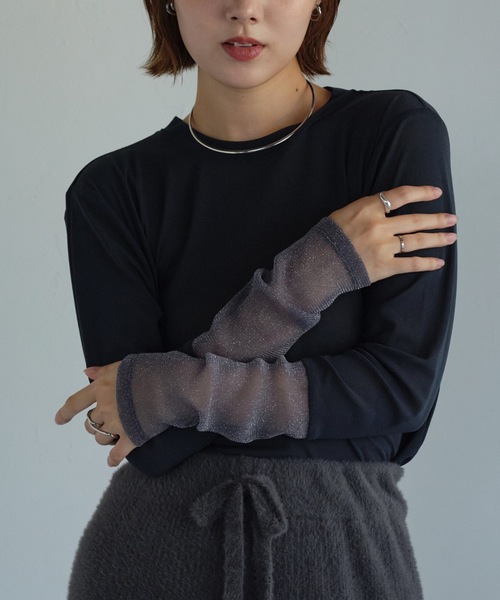 ap retro(アプレトロ)の「袖シアーラメ切替トップス(Tシャツ/カットソー・レディース・ボルドー/チャコール/ネイビー/アイボリー/ブラック/グレイッシュベージュ・FREE)」の5枚目の写真