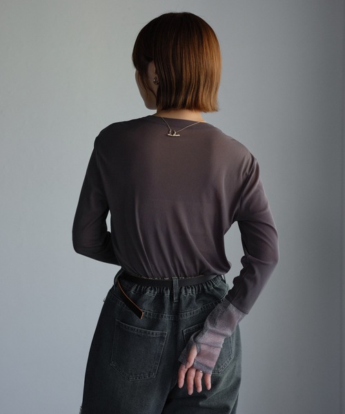ap retro(アプレトロ)の「袖シアーラメ切替トップス(Tシャツ/カットソー・レディース・ボルドー/チャコール/ネイビー/アイボリー/ブラック/グレイッシュベージュ・FREE)」の12枚目の写真