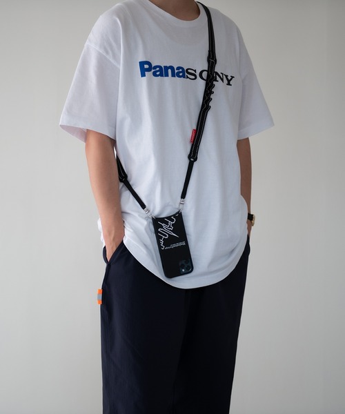 Manhattan Portage(マンハッタンポーテージ)の「【Manhattan Portage】Manhattan Portage PU LEATHER Sling Case LOGO/SKYLINE iPhone13 14 兼用 FSUN(スマホケース/カバー・メンズ・ブラック/ブラック系その他2・FREE)」の11枚目の写真