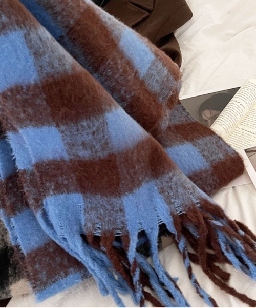 Futier land（フューティアランド）の「大判が女性らしくてカワイイ◎やわらかシャギーチェックビッグマフラー（マフラー・レディース・ブラック/ブルー/ピンク・FREE）」の13枚目の写真