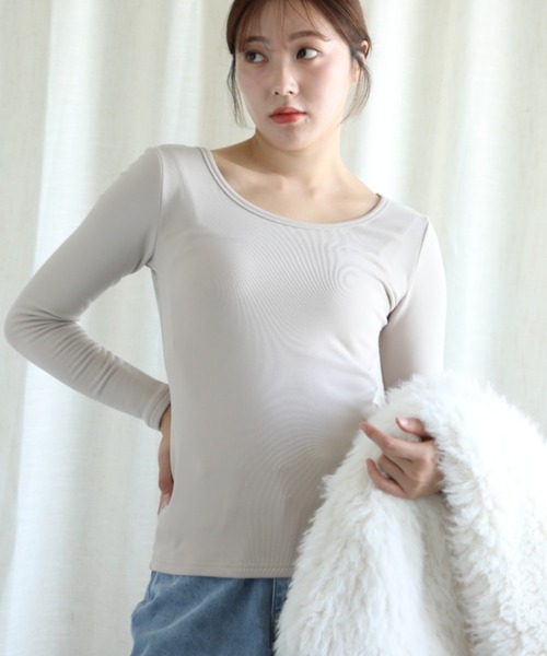 aimoha（アイモハ）の「【Aimoha】Uネック裏起毛インナートップス (AW) (LV)（Tシャツ/カットソー・レディース・ベージュ/ブラウン/ホワイト/ブラック・SMALL/MEDIUM/LARGE/X-LARGE/XX-LARGE）」の4枚目の写真