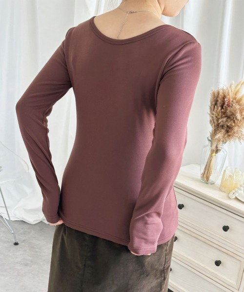 aimoha(アイモハ)の「【Aimoha】Uネック裏起毛インナートップス (AW) (LV)(Tシャツ/カットソー・レディース・ベージュ/ブラウン/ホワイト/ブラック・SMALL/MEDIUM/LARGE/X-LARGE/XX-LARGE)」の11枚目の写真