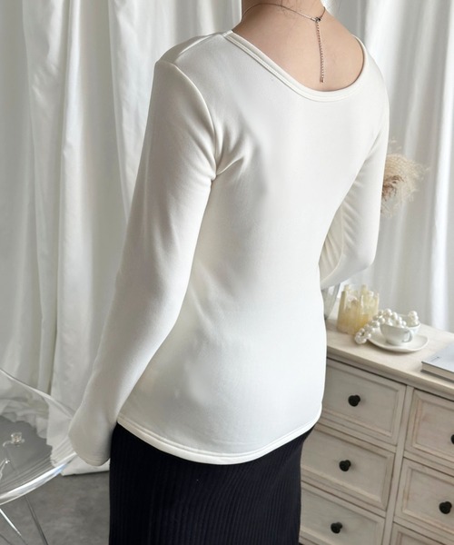 aimoha(アイモハ)の「【Aimoha】Uネック裏起毛インナートップス (AW) (LV)(Tシャツ/カットソー・レディース・ベージュ/ブラウン/ホワイト/ブラック・SMALL/MEDIUM/LARGE/X-LARGE/XX-LARGE)」の18枚目の写真