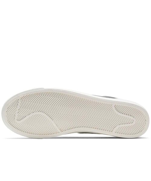 NIKE(ナイキ)の「ナイキ ブレーザー LOW '77 ビンテージ メンズシューズ / Nike Blazer Low '77 Vintage Men's Shoes DA6364-001 Black(スニーカー・メンズ・ブラック・23/23.5/24/24.5/25/25.5/26/26.5/27/27.5/28/28.5/29/29.5/30)」の4枚目の写真