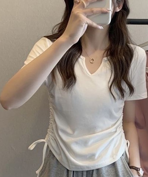 GLAMOROUS JANE(グラマラスジェーン)の「サイドシャーリングショート丈Tシャツ(Tシャツ/カットソー・レディース・ホワイト/チャコールグレー/ブラック・FREE)」の9枚目の写真