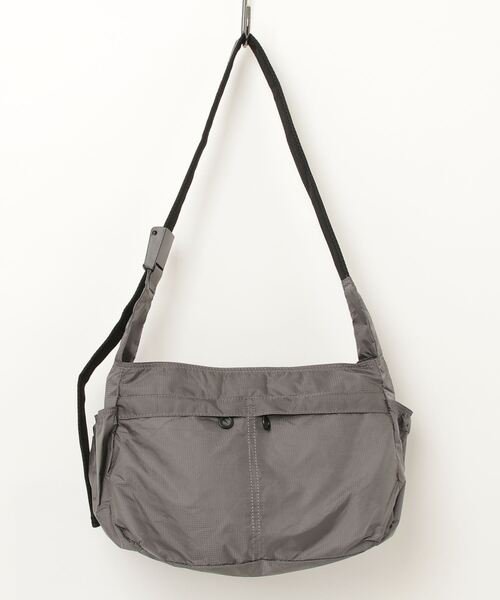 ユニセックス】リップストップナイロンショルダーバッグ/通勤通学
