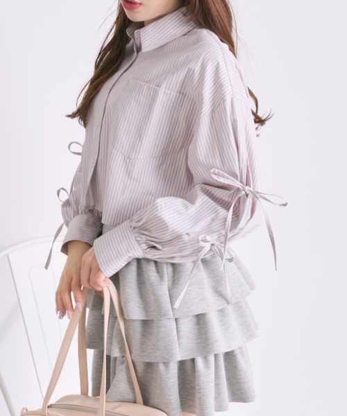 OLIVE des OLIVE(オリーブデオリーブ)の「袖リボンシャツ(シャツ/ブラウス・レディース・サックスブルー/ピンク/オフホワイト・FREE)」の4枚目の写真