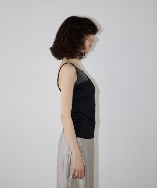 AIC.（エーアイシー）の「パッド付きシアー切り替えキャミソール（キャミソール・レディース・チャコールグレー/ブラック・FREE）」の4枚目の写真