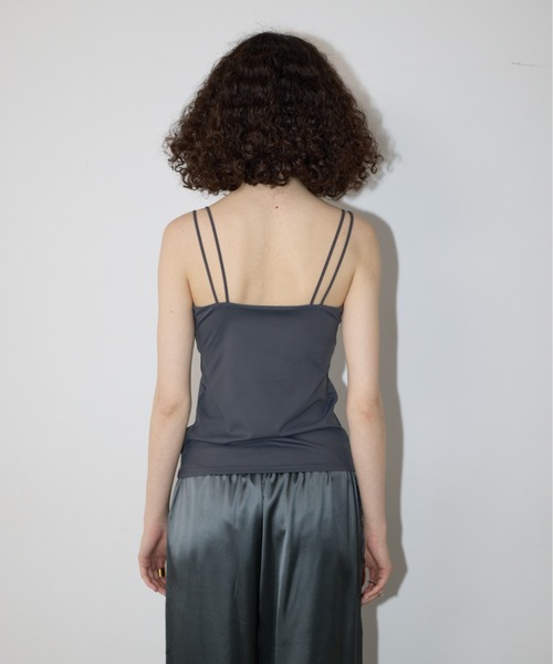 AIC.（エーアイシー）の「パッド付きシアー切り替えキャミソール（キャミソール・レディース・チャコールグレー/ブラック・FREE）」の19枚目の写真