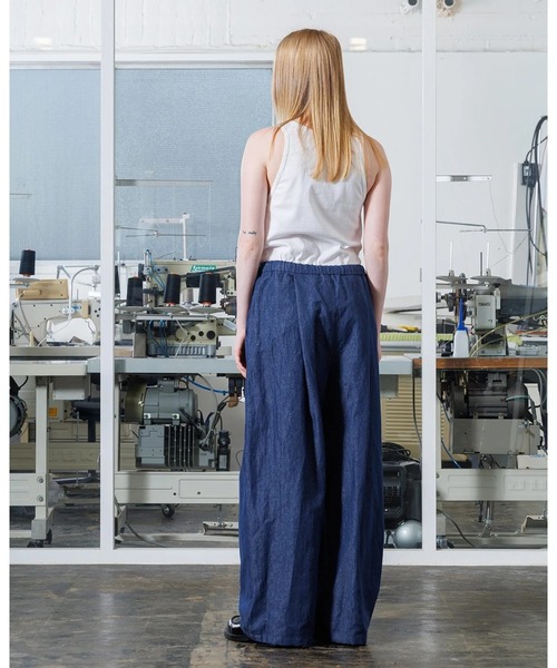 VOAAOV(ヴォアーブ)の「【VOAAOV】OPEN END COTTON x FRENCH LINEN DENIM Wide Easy Pants(デニムパンツ・メンズ・ネイビー・1/2/0)」の4枚目の写真