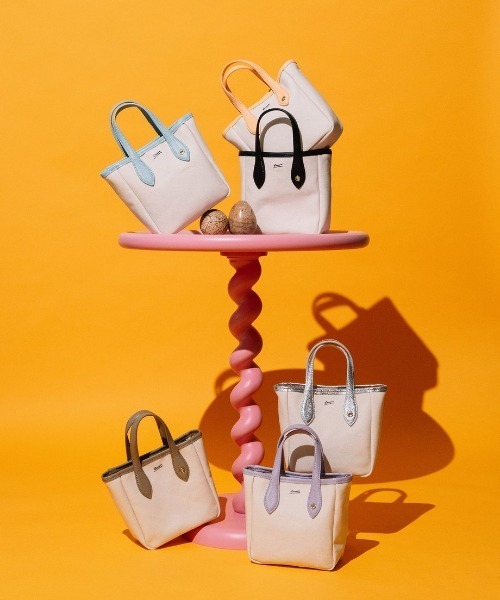 Beau're（ヴュレ）の「【BEAURE/ビュレ】キャンバス コーティング 2WAY ミニ トート（トートバッグ・レディース・ライトパープル/ブラック/シルバー/グレー/オレンジ・FREE）」の6枚目の写真