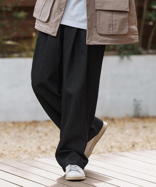 CAMBIO(カンビオ)の「mp13281-Jacquard Denim Two Tuck Wide Straight Pants デニムワイドパンツ(デニムパンツ・メンズ・ネイビー/ブルー・S/M/L)」の3枚目の写真