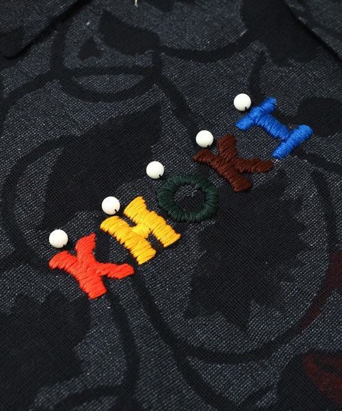 KHOKI(コッキ)の「Hand embrtridered-design shirt(シャツ/ブラウス・メンズ・ブラック/ホワイト・3)」の4枚目の写真