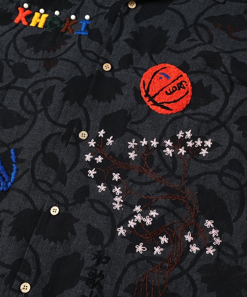 KHOKI(コッキ)の「Hand embrtridered-design shirt(シャツ/ブラウス・メンズ・ブラック/ホワイト・3)」の6枚目の写真