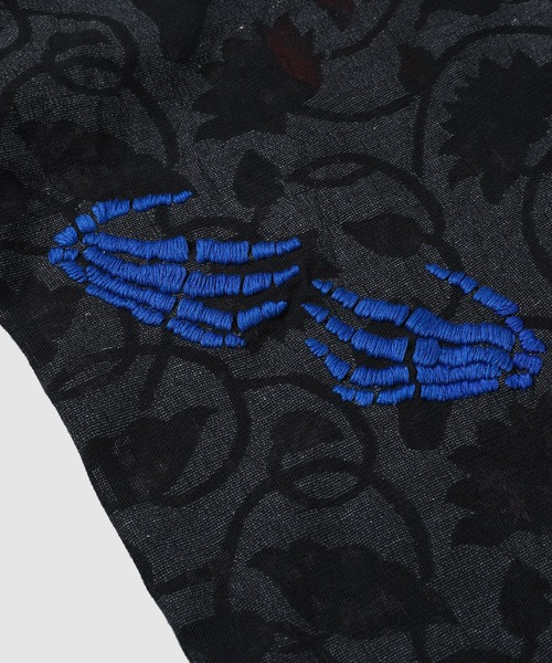 KHOKI(コッキ)の「Hand embrtridered-design shirt(シャツ/ブラウス・メンズ・ブラック/ホワイト・3)」の8枚目の写真