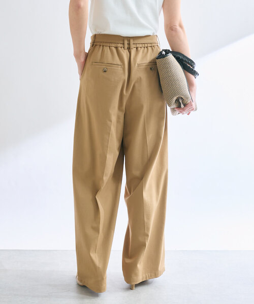 RIVE DROITE（リヴドロワ）の「【品よく履けるチノパン】ベルテッドワイドチノ（チノパンツ・レディース・ベージュ/ネイビー・36/38）」の6枚目の写真