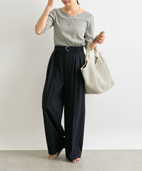 RIVE DROITE（リヴドロワ）の「【品よく履けるチノパン】ベルテッドワイドチノ（チノパンツ・レディース・ベージュ/ネイビー・36/38）」の20枚目の写真