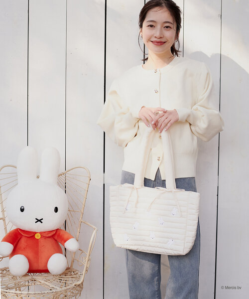 natural couture(ナチュラルクチュール)の「【miffyコラボ】刺繍キルティングBAG(ショルダーバッグ・レディース・アイボリー/モカ・FREE)」の5枚目の写真
