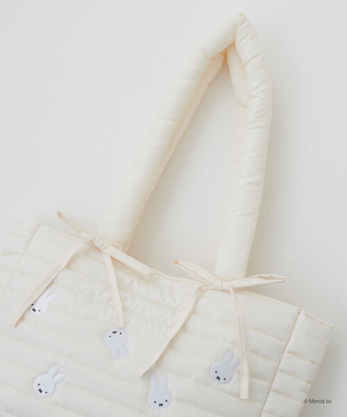 natural couture(ナチュラルクチュール)の「【miffyコラボ】刺繍キルティングBAG(ショルダーバッグ・レディース・アイボリー/モカ・FREE)」の8枚目の写真