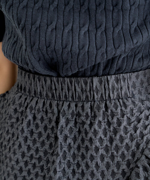 Chico(チコ)の「【SALON by Chico】ジャガードフレアスカート(スカート・レディース・ホワイト/ネイビー・FREE)」の20枚目の写真