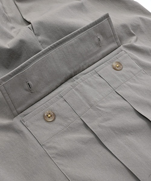 NEW BALANCE(ニューバランス)の「MET24 Wide Cargo Pants(カーゴパンツ・レディース・グレイッシュベージュ/ブラック・LARGE/MEDIUM/SMALL)」の20枚目の写真