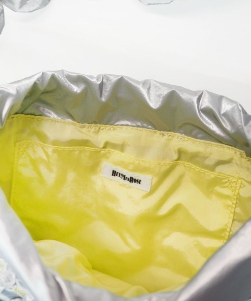 Kinetics（キネティクス）の「HEY! MRS ROSE YOYO QUILTバッグ（ヘイ！ミセスローズ ヨーヨー キルトバッグ）（トートバッグ・メンズ・ブラック/シルバー・FREE）」の3枚目の写真