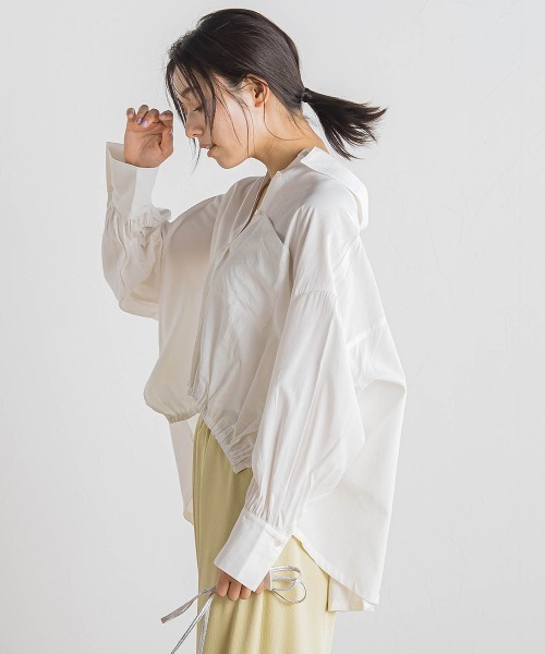 Droite lautreamont(ドロワットロートレアモン)の「【WEB限定】ストライプショートシャツ≪洗濯機で洗える≫(シャツ/ブラウス・レディース・オフホワイト/ピンク/ライトグレー・M)」の6枚目の写真