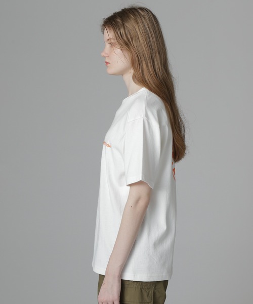 AVIREX(アヴィレックス)の「CIRCLE LOGO T-SHIRT "QUEENS BRIDGE"/サークルロゴTシャツ クイーンズブリッジ(Tシャツ/カットソー・レディース・ホワイト/ブルー系その他/ブラック・F)」の12枚目の写真