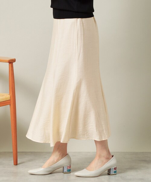 ITS'DEMO（イッツデモ）の「【ウエストゴム／洗濯機OK】リネン混マーメイドスカート（スカート・レディース・ブラック/ダークブラウン/アイボリー・00）」の4枚目の写真