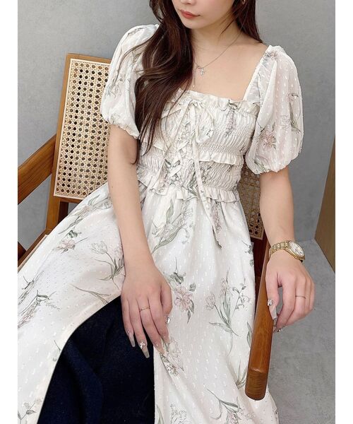 MERCURYDUO（マーキュリーデュオ）の「ボタニカルフラワー2WAYシャーリングワンピース（ワンピース・レディース・オフホワイト/グレー/アイボリー・SMALL/MEDIUM）」の15枚目の写真