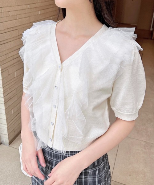 INGNI（イング）の「チュールフリル半袖ニットカーディガン（カーディガン/ボレロ・レディース・ピンク/オフホワイト/ブラック/サックスブルー・M）」の2枚目の写真