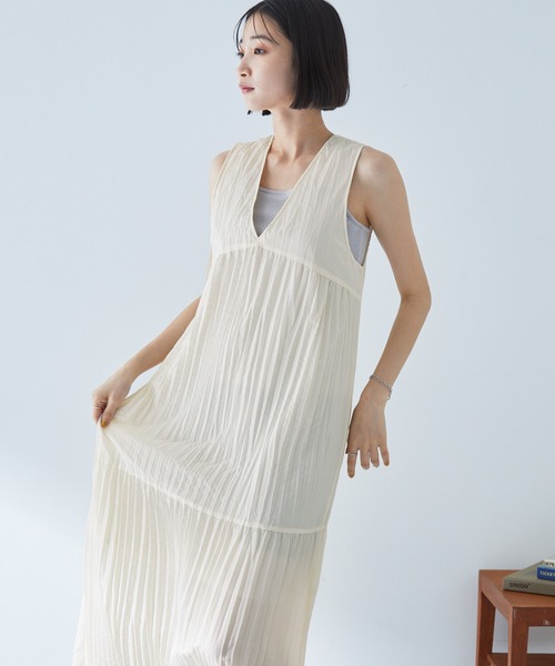 MONO-MART（モノマート）の「クリンクルリボン2WAYノースリーブワンピース（ワンピース・レディース・アイボリー/ブラック/チャコールグレー/グリーン系/ブラウン/サックスブルー・FREE）」の17枚目の写真