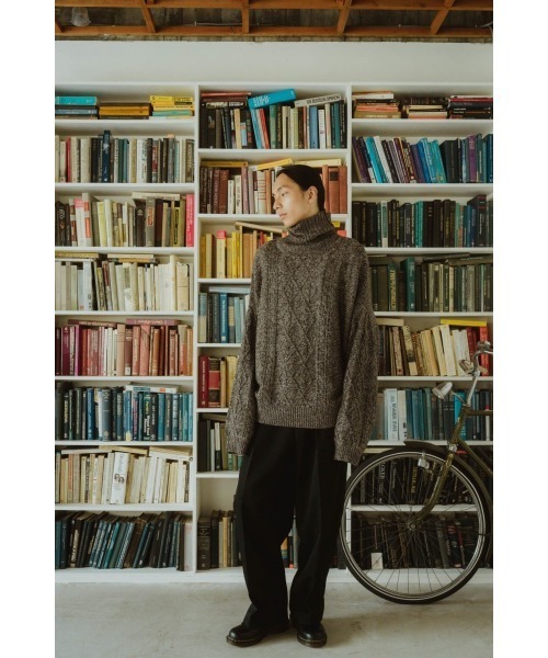 Knuth Marf（クヌースマーフ）の「dolman sleeve turtleneck（ニット/セーター・メンズ・ブルー/ブラック・FREE）」の6枚目の写真