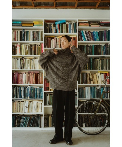Knuth Marf（クヌースマーフ）の「dolman sleeve turtleneck（ニット/セーター・メンズ・ブルー/ブラック・FREE）」の7枚目の写真