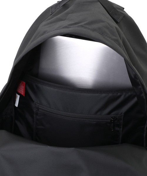 Manhattan Portage(マンハッタンポーテージ)の「BIG APPLE BACKPACK(XL) 300P CORDURA ECO SHEEN VOL.2(バックパック/リュック・レディース・ブラック・MEDIUM)」の14枚目の写真