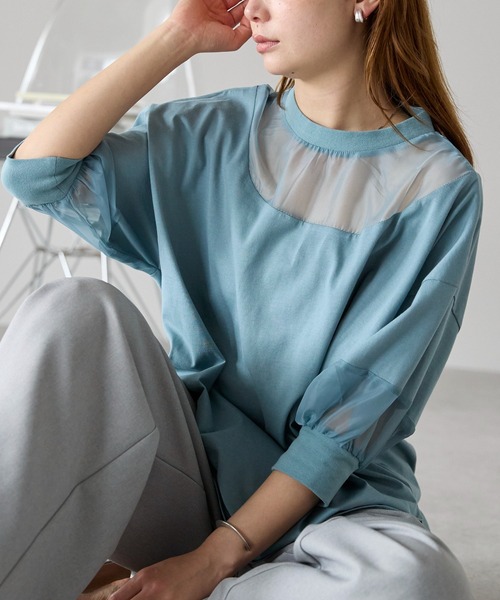 r.(アールドット)の「オーガンジー切替Tシャツ(Tシャツ/カットソー・レディース・モカ/ブルー/オフホワイト/ブラック・FREE)」の4枚目の写真