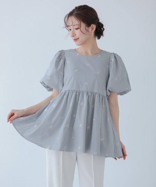 fitmore フラワー刺繍バルーンスリーブペプラムトップス セール】フラワー刺繍バルーンスリーブペプラムトップス（その他