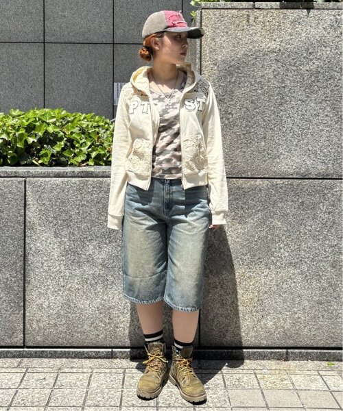 Oriens JOURNAL STANDARD(オリエンス ジャーナルスタンダード)の「《追加2》ルーズデニムハーフパンツ(その他パンツ・レディース・グリーン/ブルー/ネイビー・36/38)」の16枚目の写真