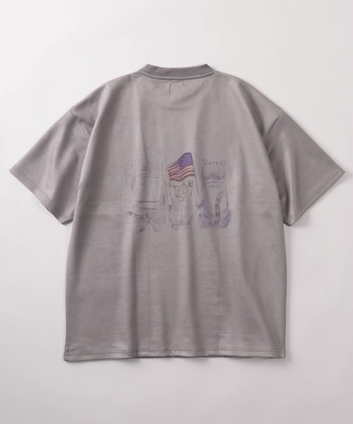 SlashDate（スラッシュデイト）の「【85】フロント＆バック イヌネコ  イラスト カットスウェード 半袖 Tシャツ オーバーサイズ（Tシャツ/カットソー・メンズ・グレー/オフホワイト/アイボリー/ミント・M/L）」の6枚目の写真