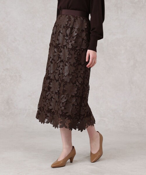 レザーフラワーエンブロイダリー スカート（スカート）｜ANAYI（アナイ